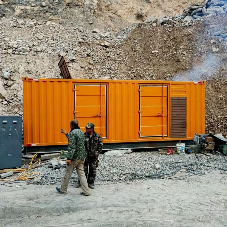 芙蓉如何选择适合自己的 800KW 柴油发电机组?